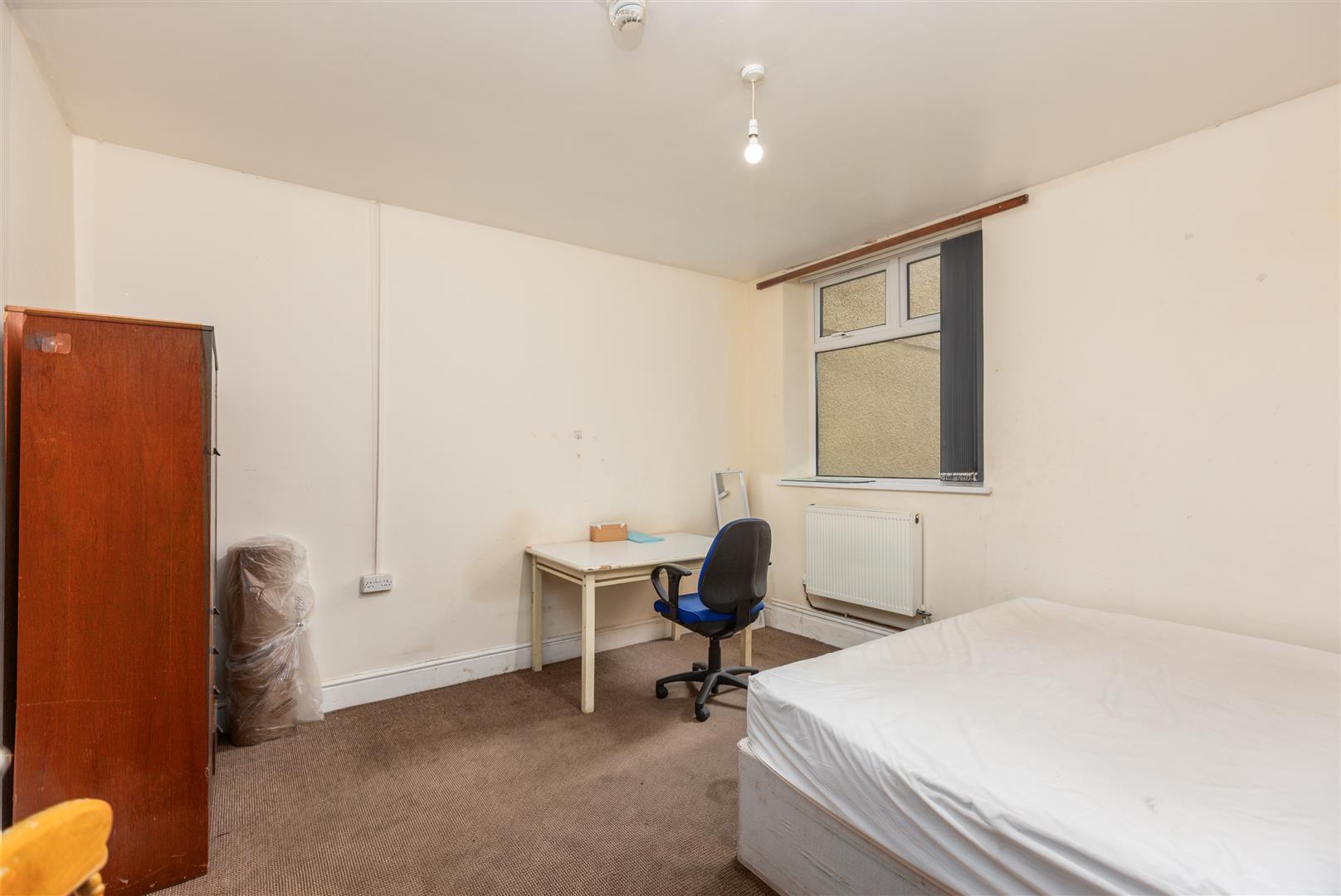 Gwydr Crescent, Uplands, Swansea, SA2 0AB